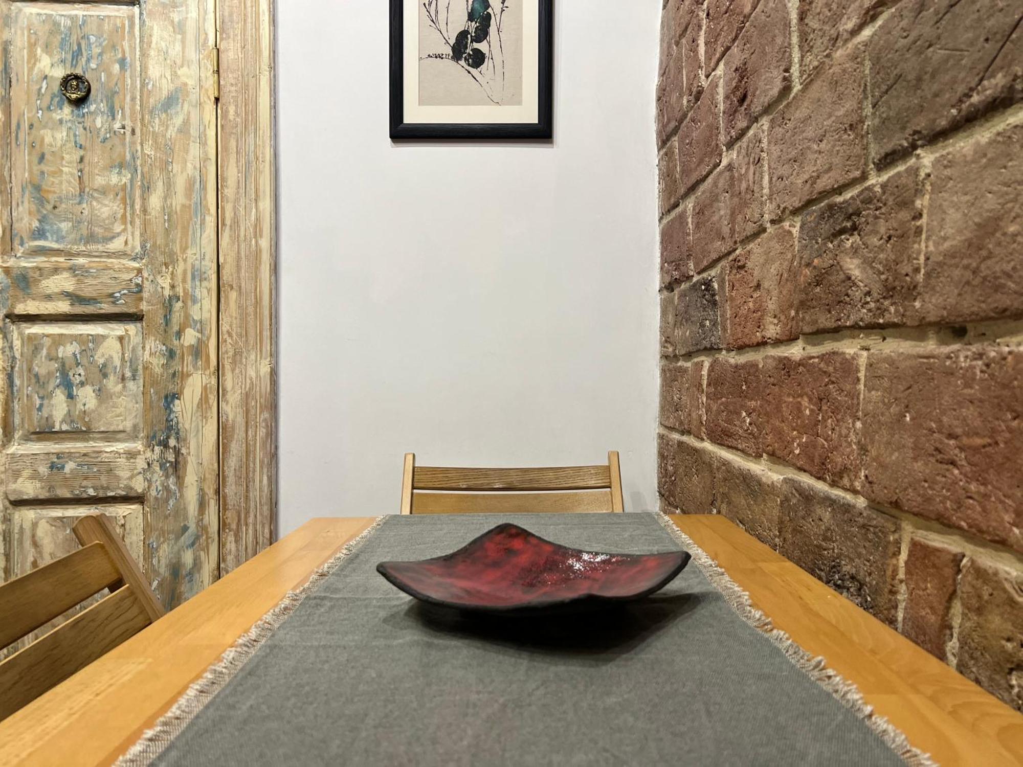 Loft-Style Apt On Virmenska Str Lviv Bagian luar foto