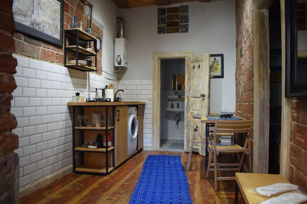 Loft-Style Apt On Virmenska Str Lviv Bagian luar foto