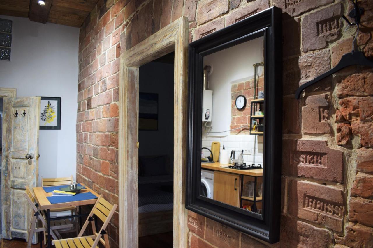 Loft-Style Apt On Virmenska Str Lviv Bagian luar foto