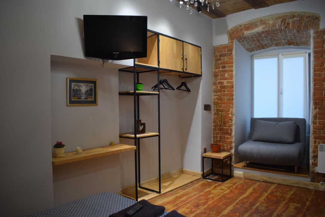 Loft-Style Apt On Virmenska Str Lviv Bagian luar foto